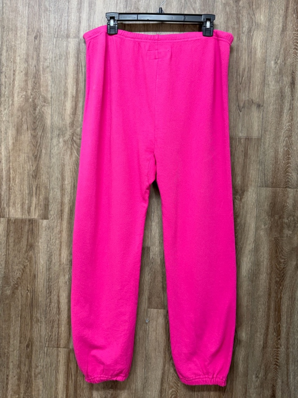 NEW The GREAT. Fuchsia Drawstring Sweatpants Pants - Picture 2 of 13
